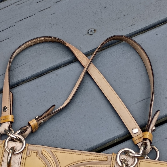 Coach Signature Beige Patent Leather Logo Tote Bag K1071-16449 Vintage - Picture 6 of 13